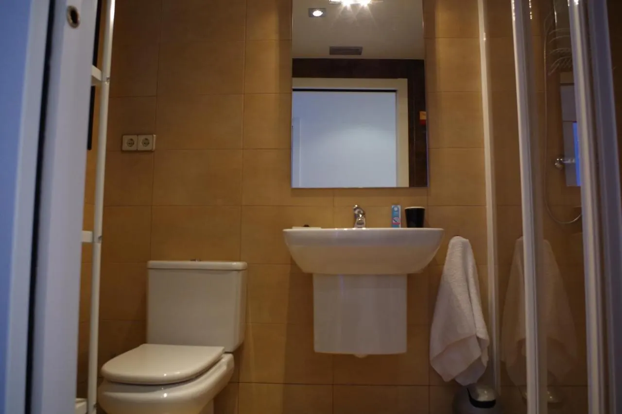 Inass Apartment Sitges 0*,